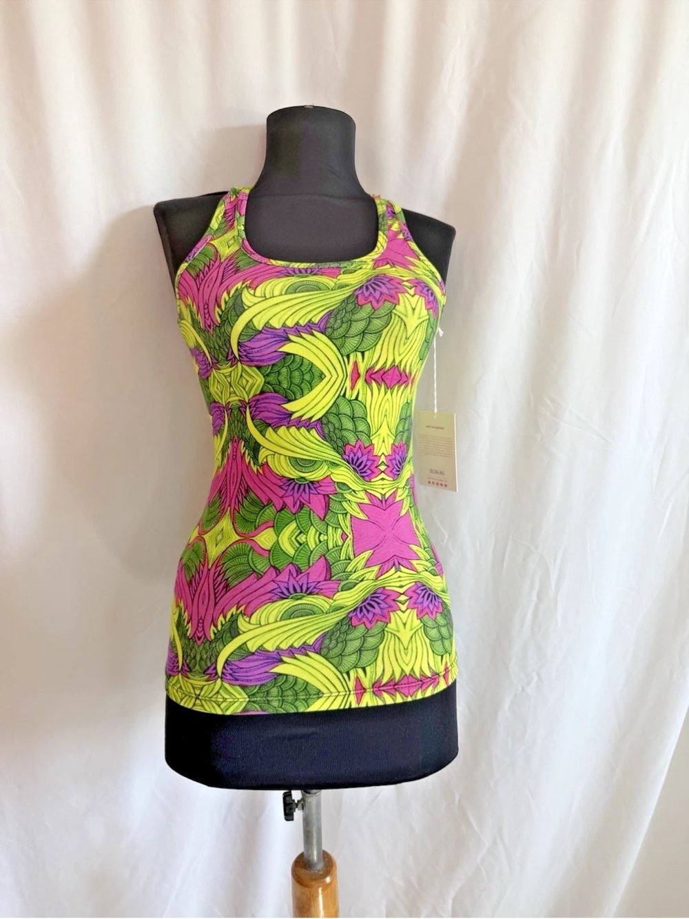 Kristina Mak Psychedelic Floral Print Racer Back Tank Top - Size Small